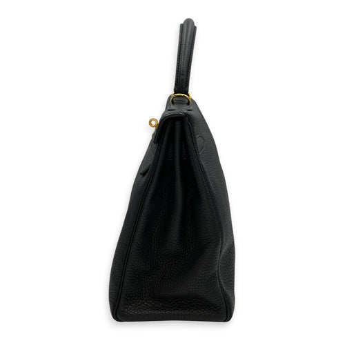 Kelly 32 Noir in Togo Gold hardware