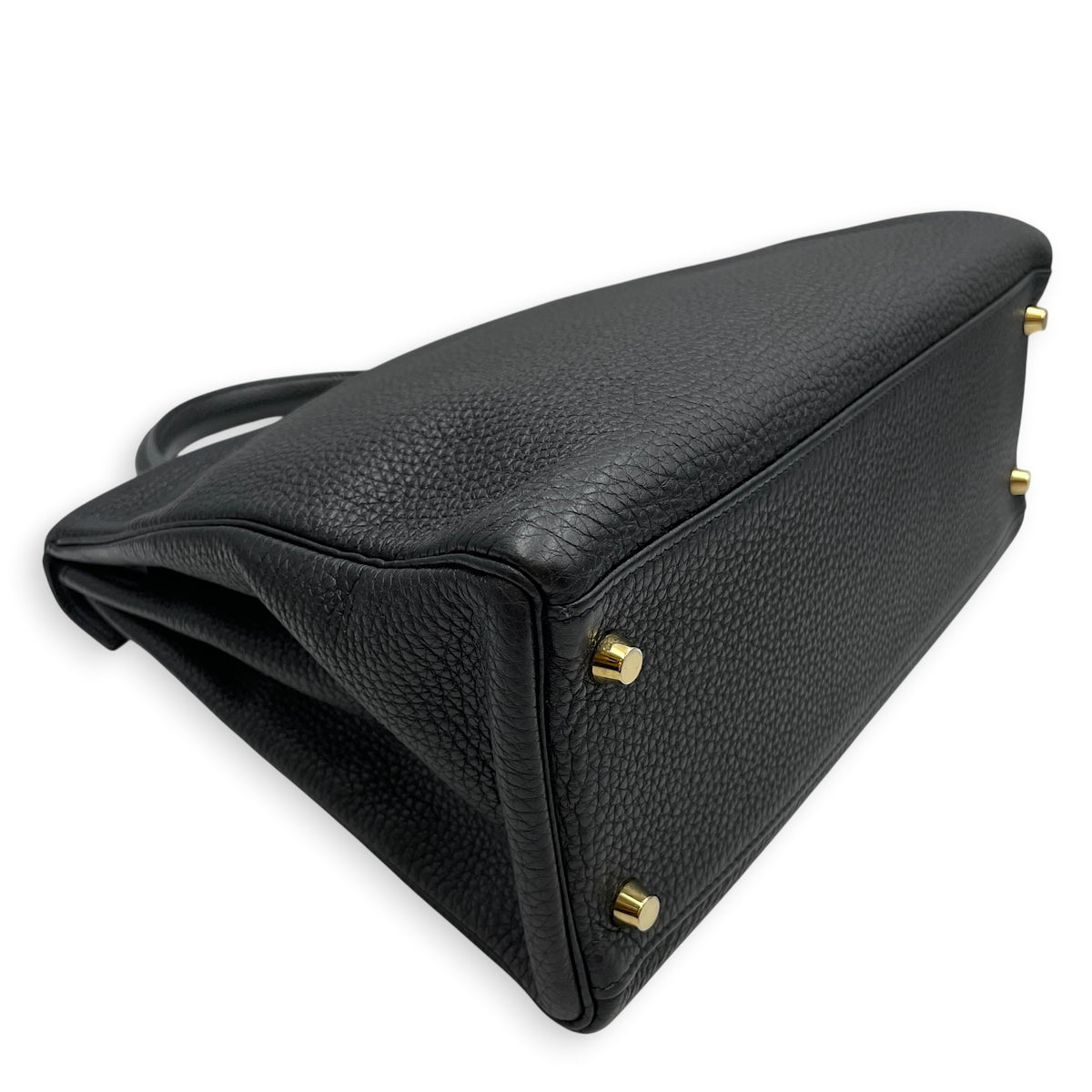 Kelly 32 Noir in Togo Gold hardware