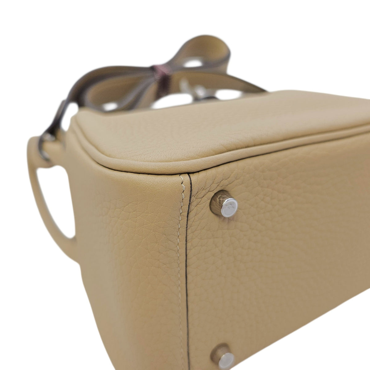 Lindy II Mini Trench in Clemence Palladium hardware