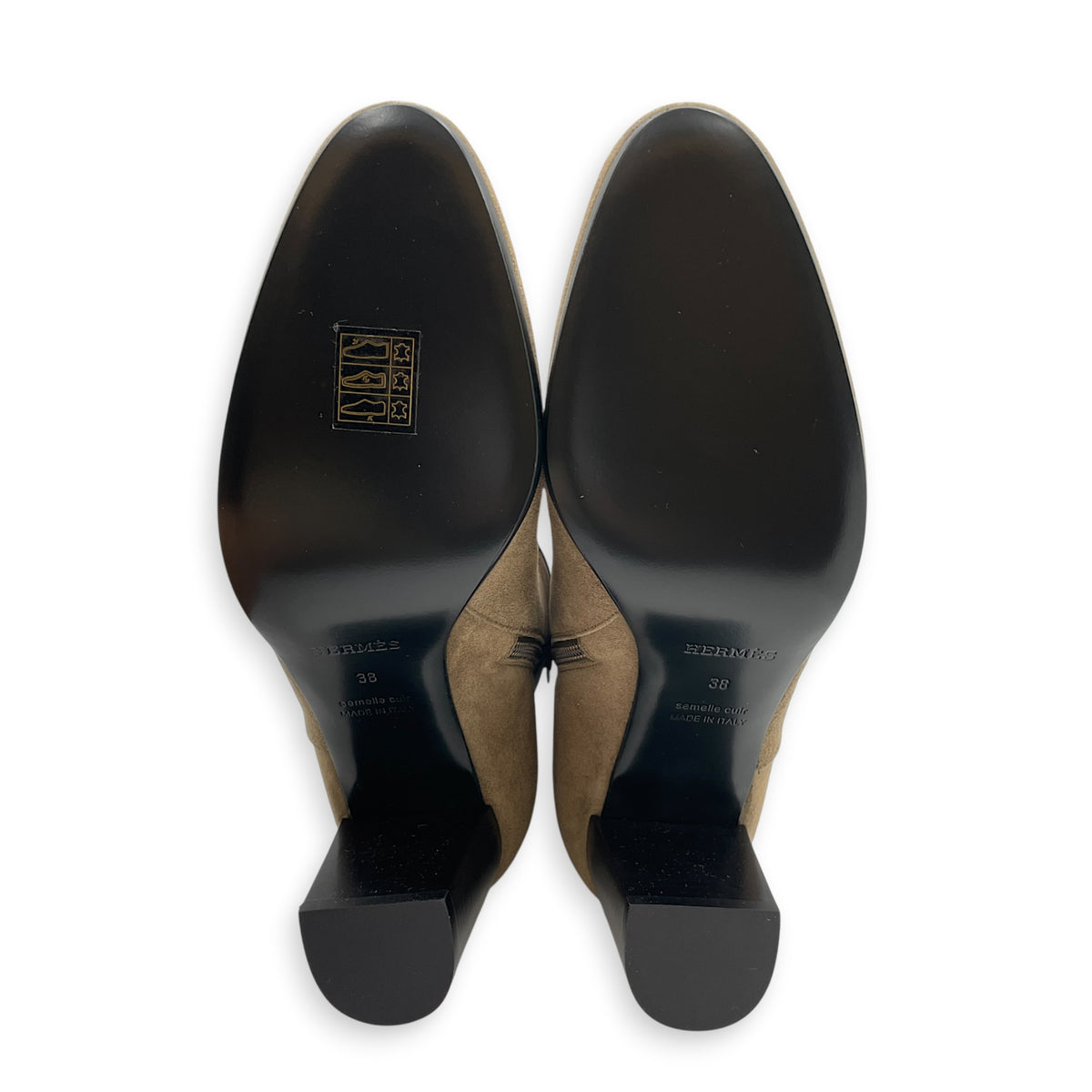 Saint Germain Ankle Boot. Sz: 38 Étoupe Boots in Suede Leather Palladium hardware