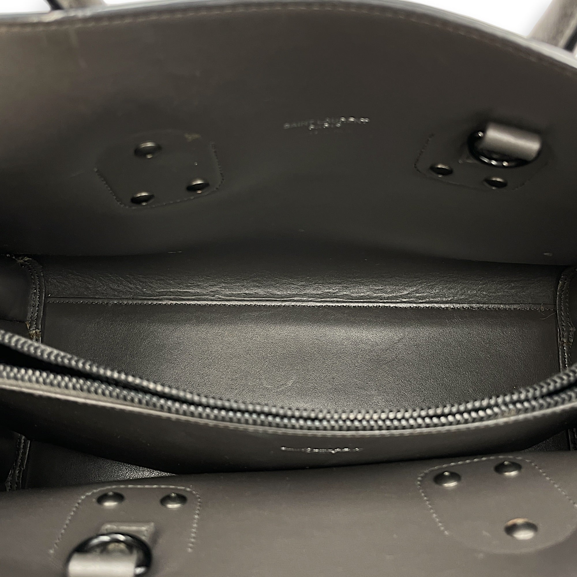 Sac de Jour 32 Grey Top Handle Bag in Calfskin