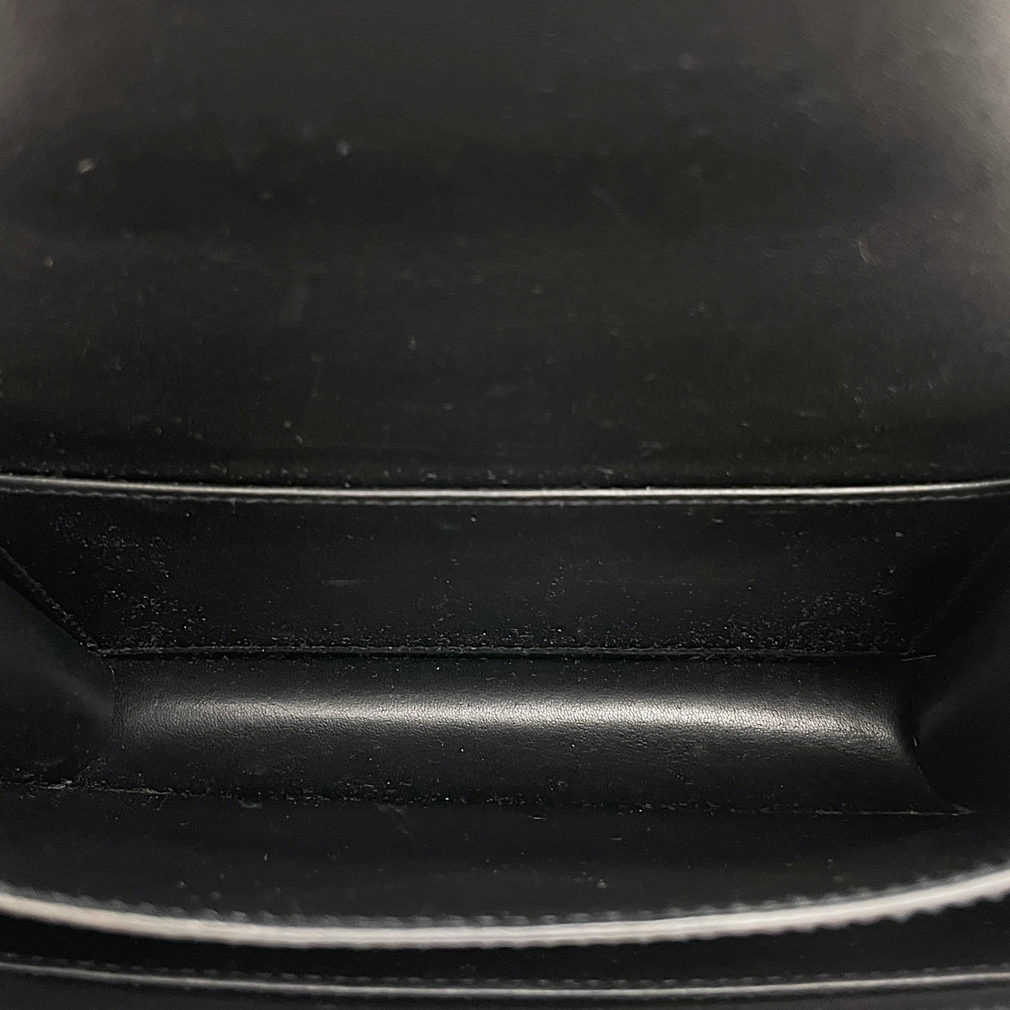 Constance Studio 18 Noir in Monsieur Palladium hardware