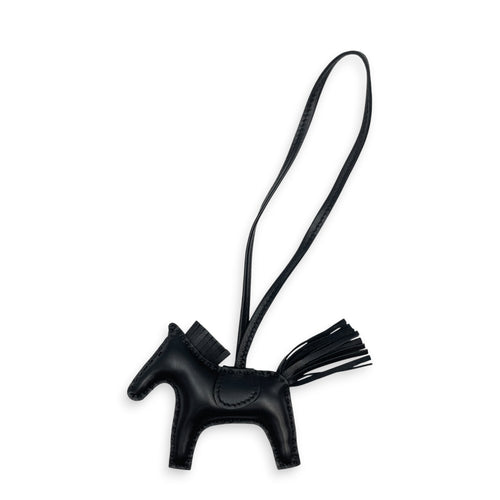 Rodeo Noir Charm in Swift