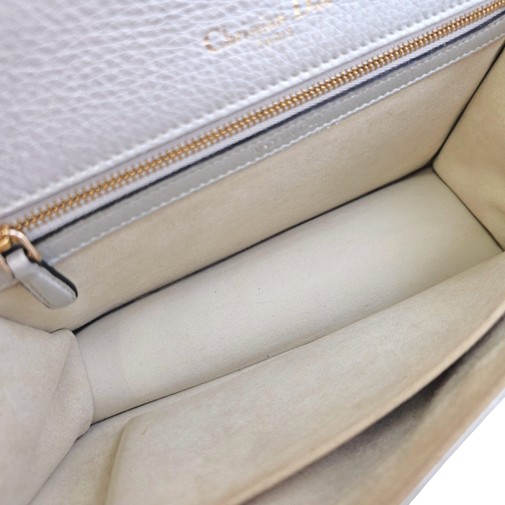 Diorama 24 Silver Shoulder Bag in Calfskin Light Gold hardware