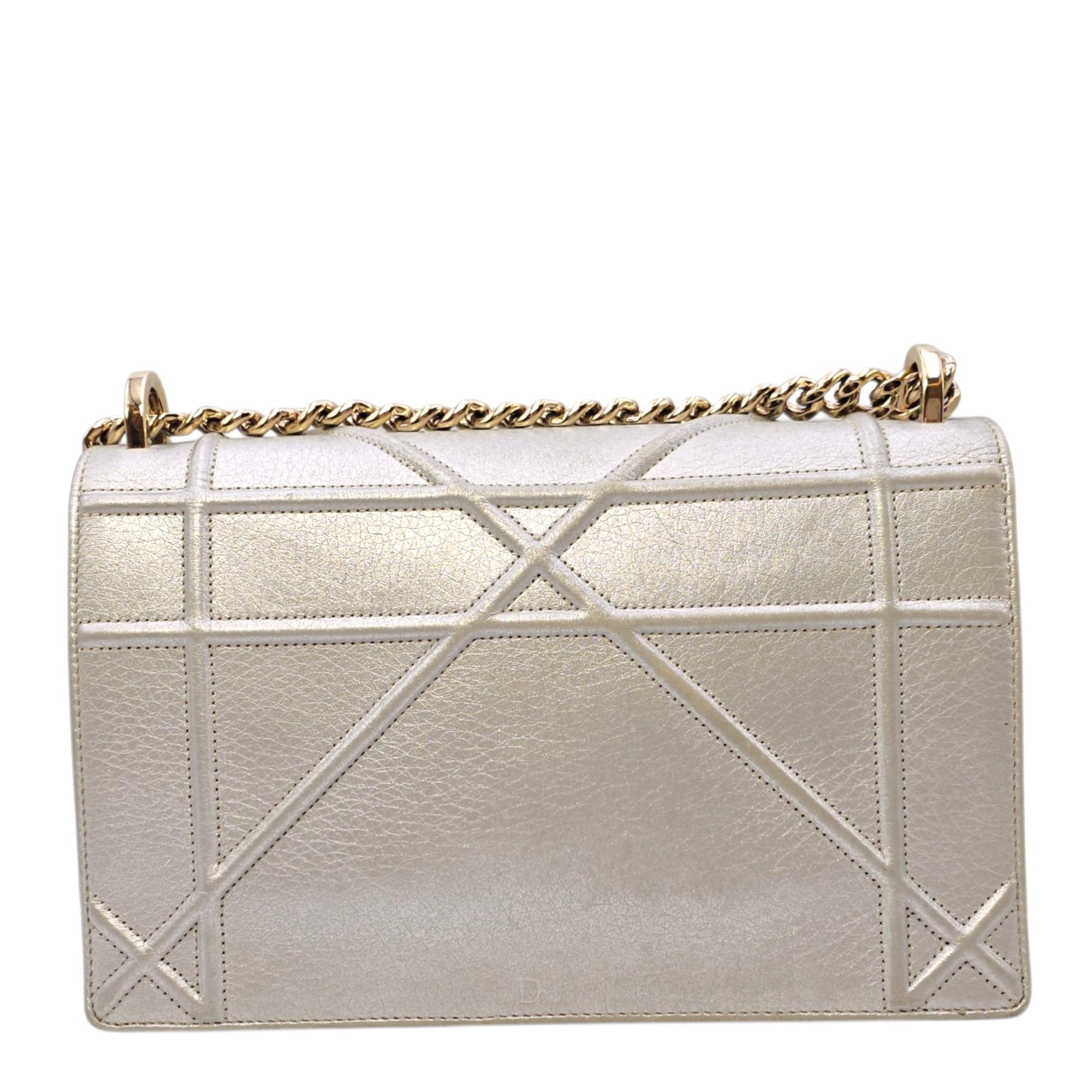 Diorama 24 Silver Shoulder Bag in Calfskin Light Gold hardware
