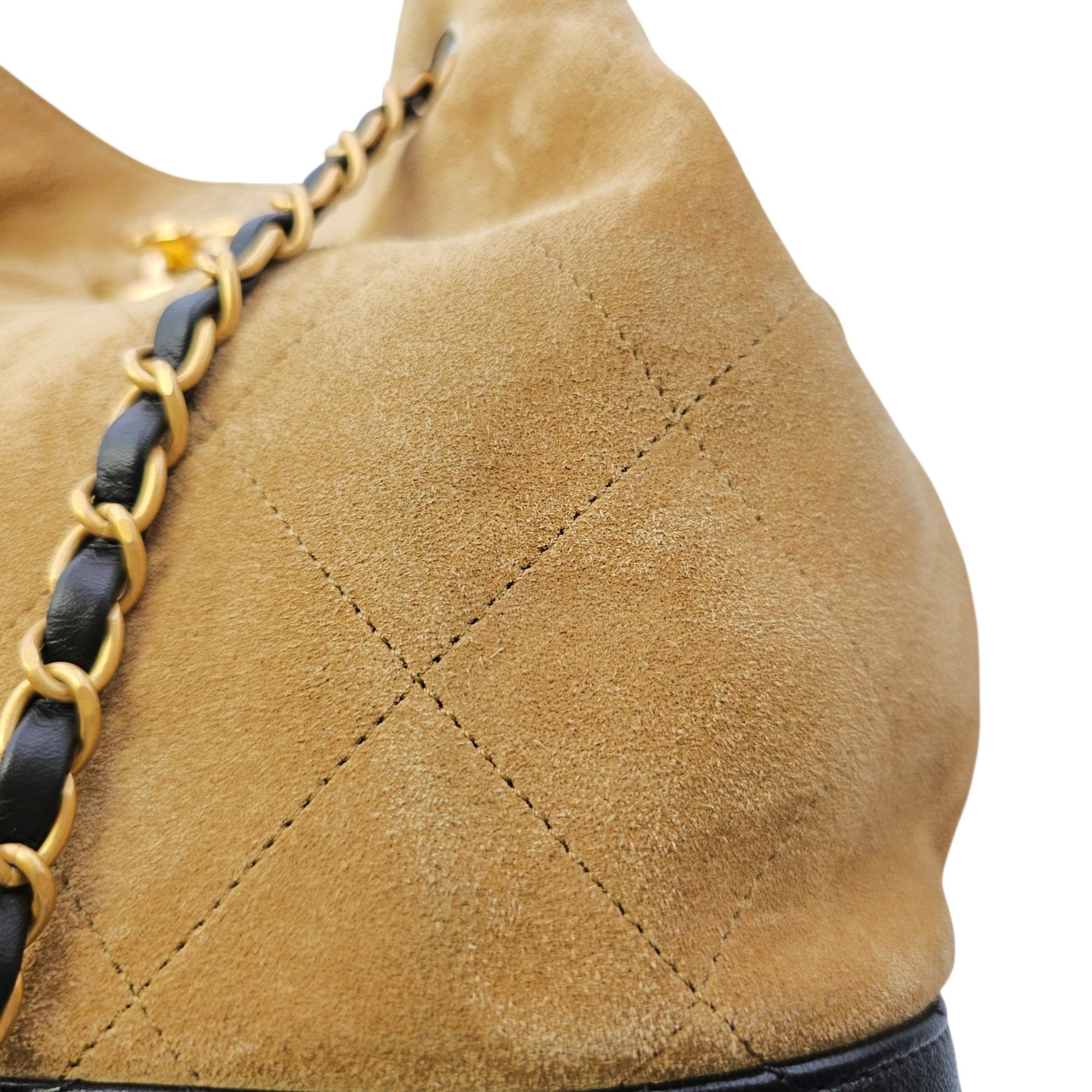 25A Two-Tone Quilted Coco Base  Multi-colour Shoulder Bag in Suede Leather Gold hardware