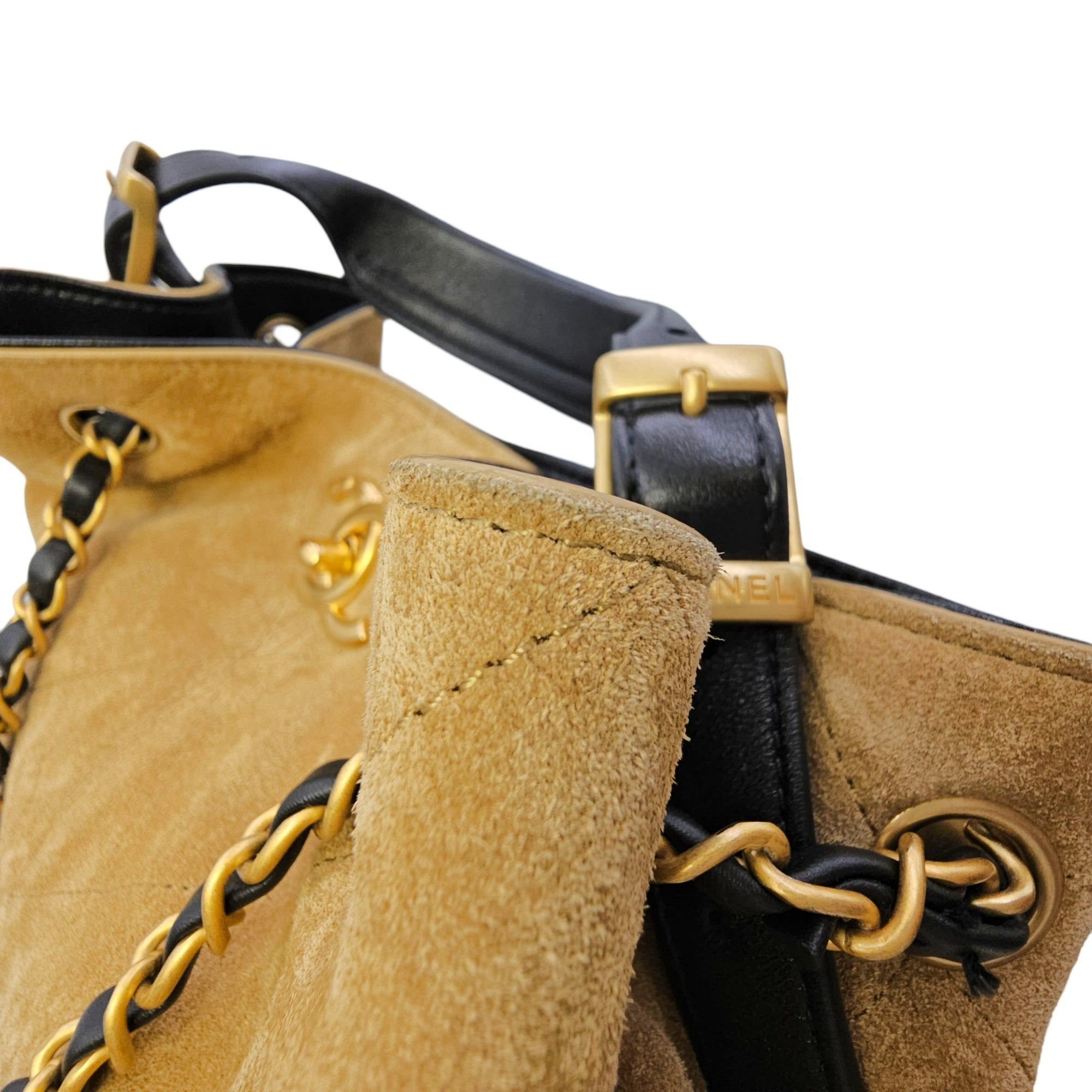 25A Two-Tone Quilted Coco Base  Multi-colour Shoulder Bag in Suede Leather Gold hardware