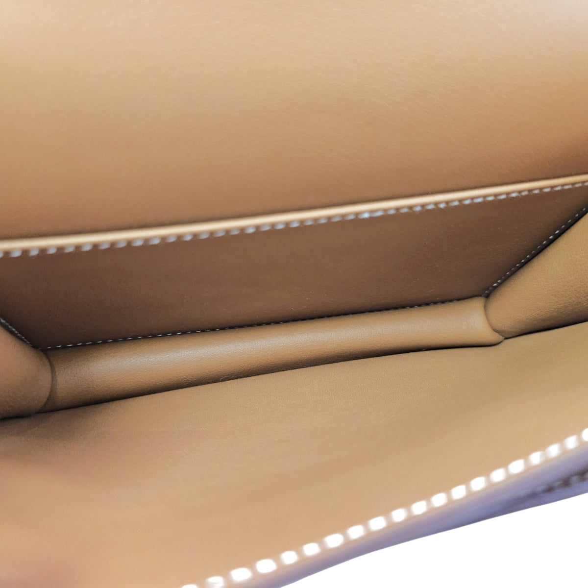 Constance 18 Gold in Swift Gold hardware
