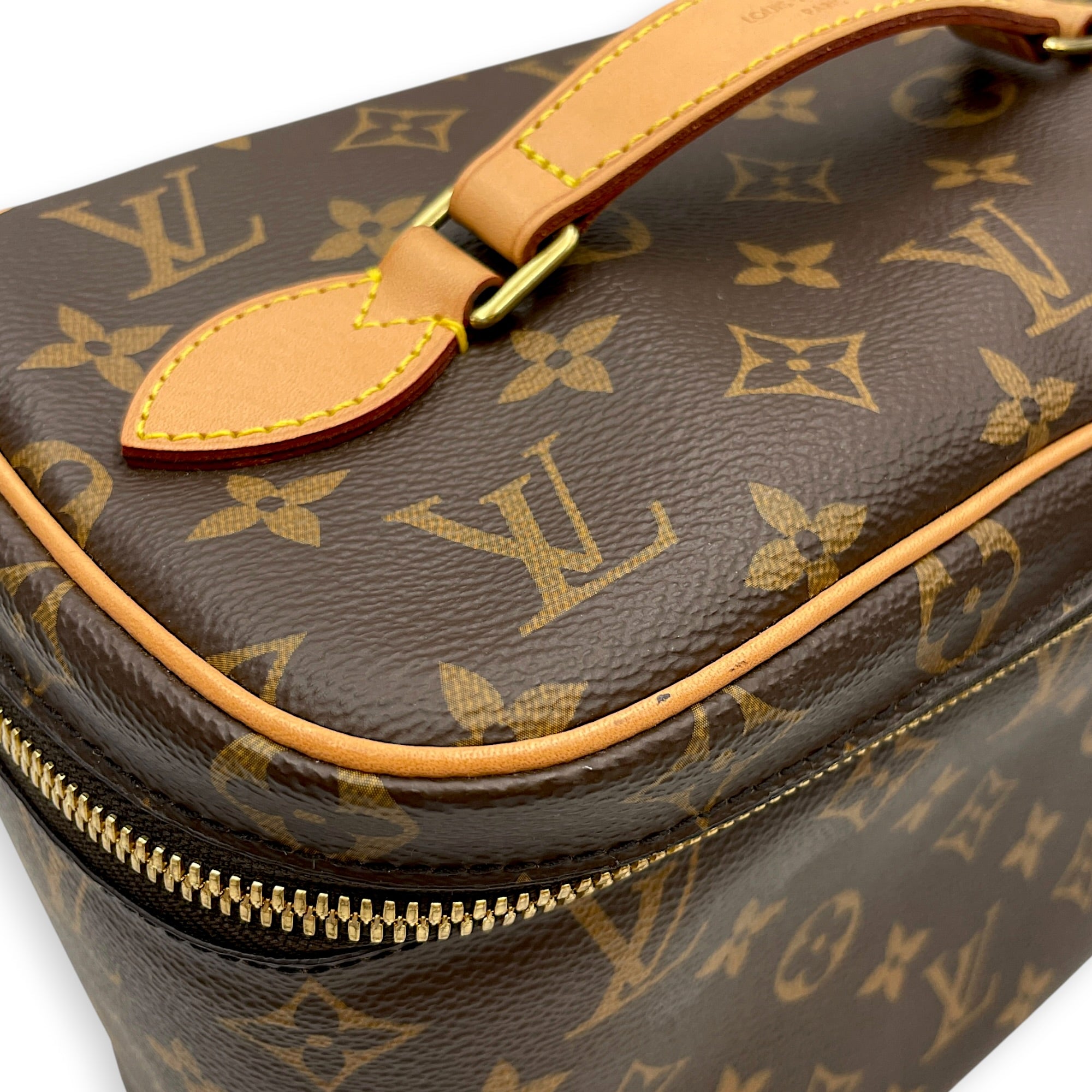 NIce  24 Monogram Brown Vanity Bag in Monogram Coated Canvas Gold hardware