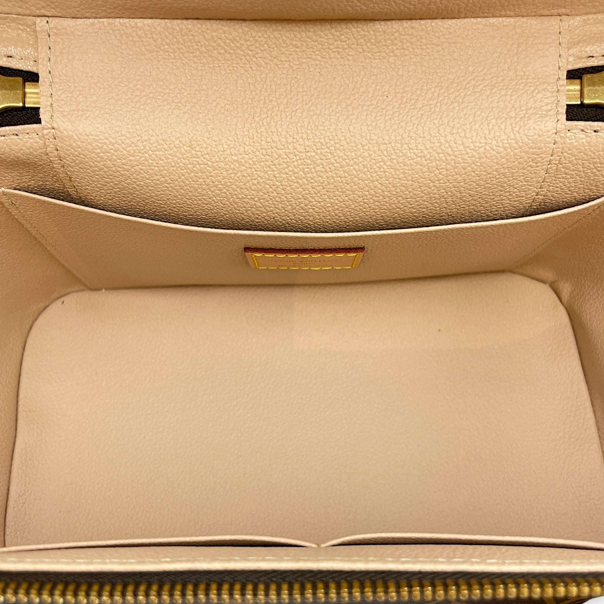 NIce  24 Monogram Brown Vanity Bag in Monogram Coated Canvas Gold hardware