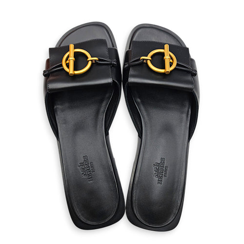 Isle 37 Noir Sandals in Calfskin Gold hardware