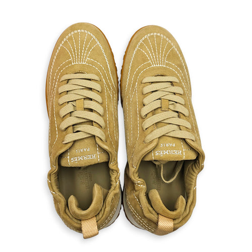 Jet 39.5 Beige Albatre Sneakers in Chevre Velours