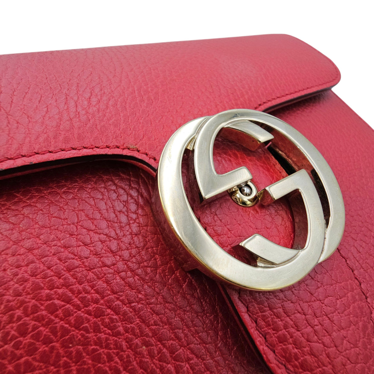 Interlocking G 20 Red Shoulder Bag in Calfskin Gold hardware