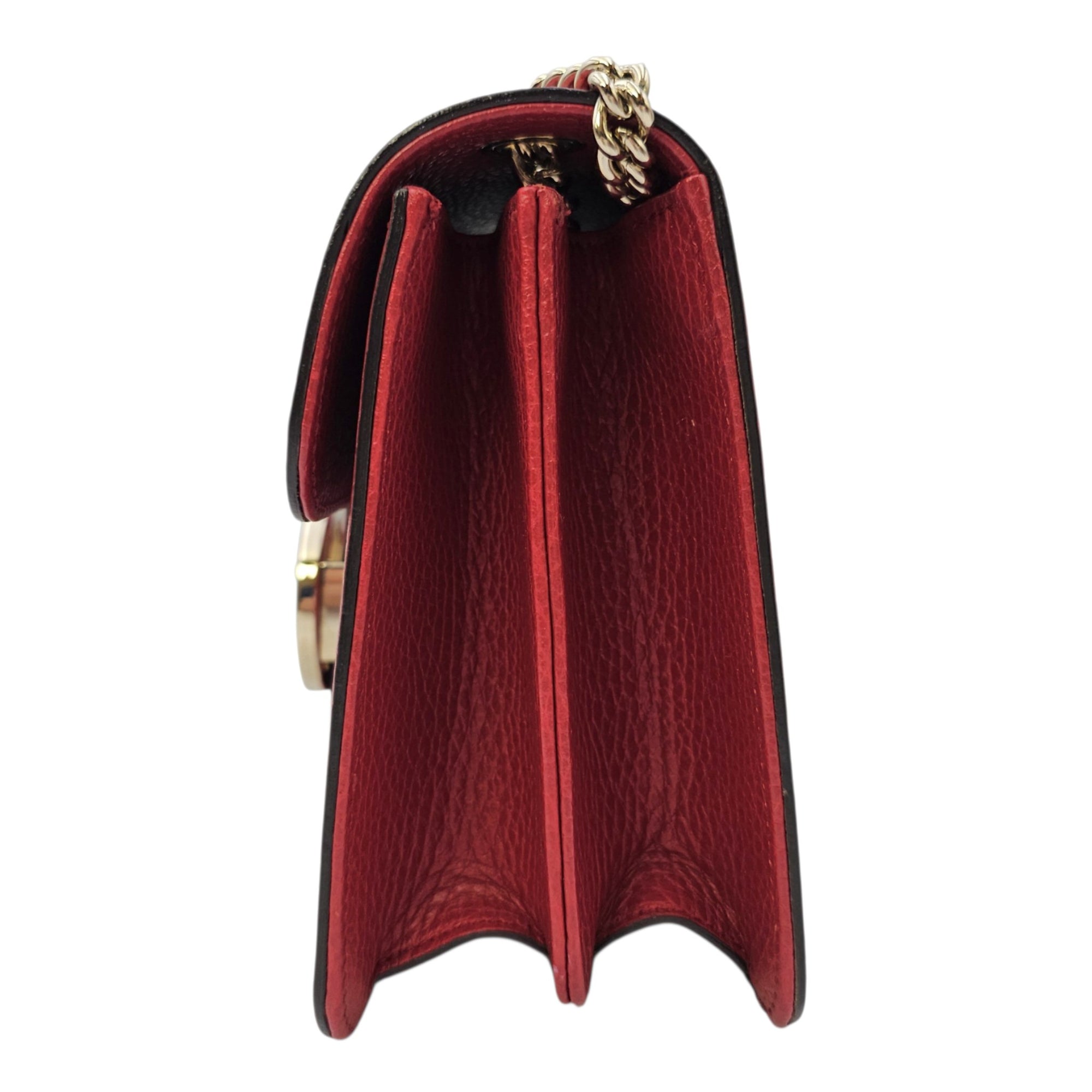 Interlocking G 20 Red Shoulder Bag in Calfskin Gold hardware