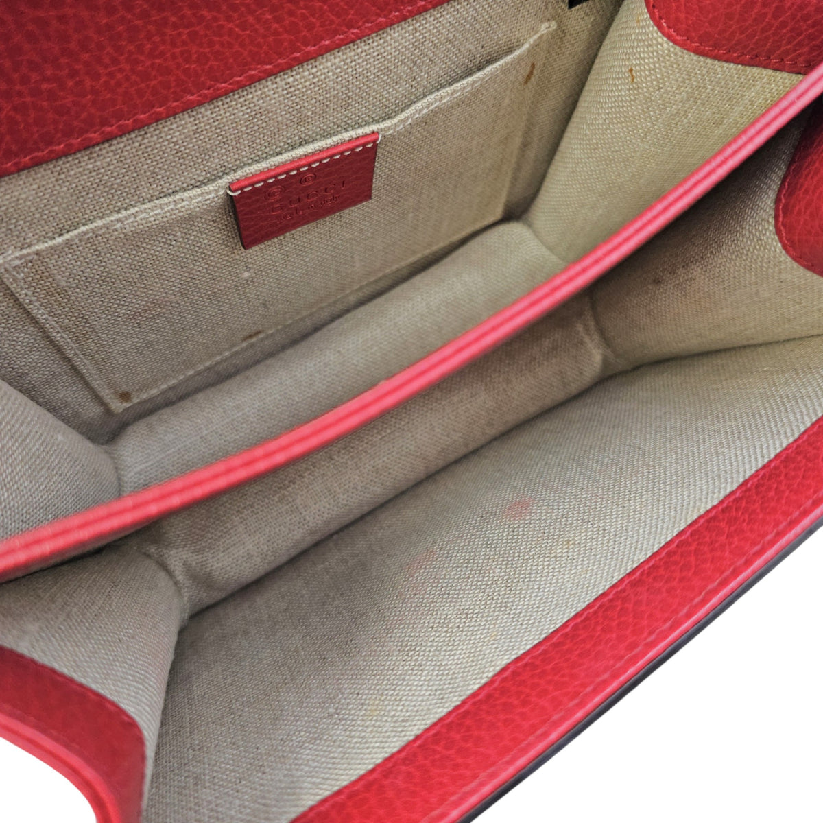 Interlocking G 20 Red Shoulder Bag in Calfskin Gold hardware