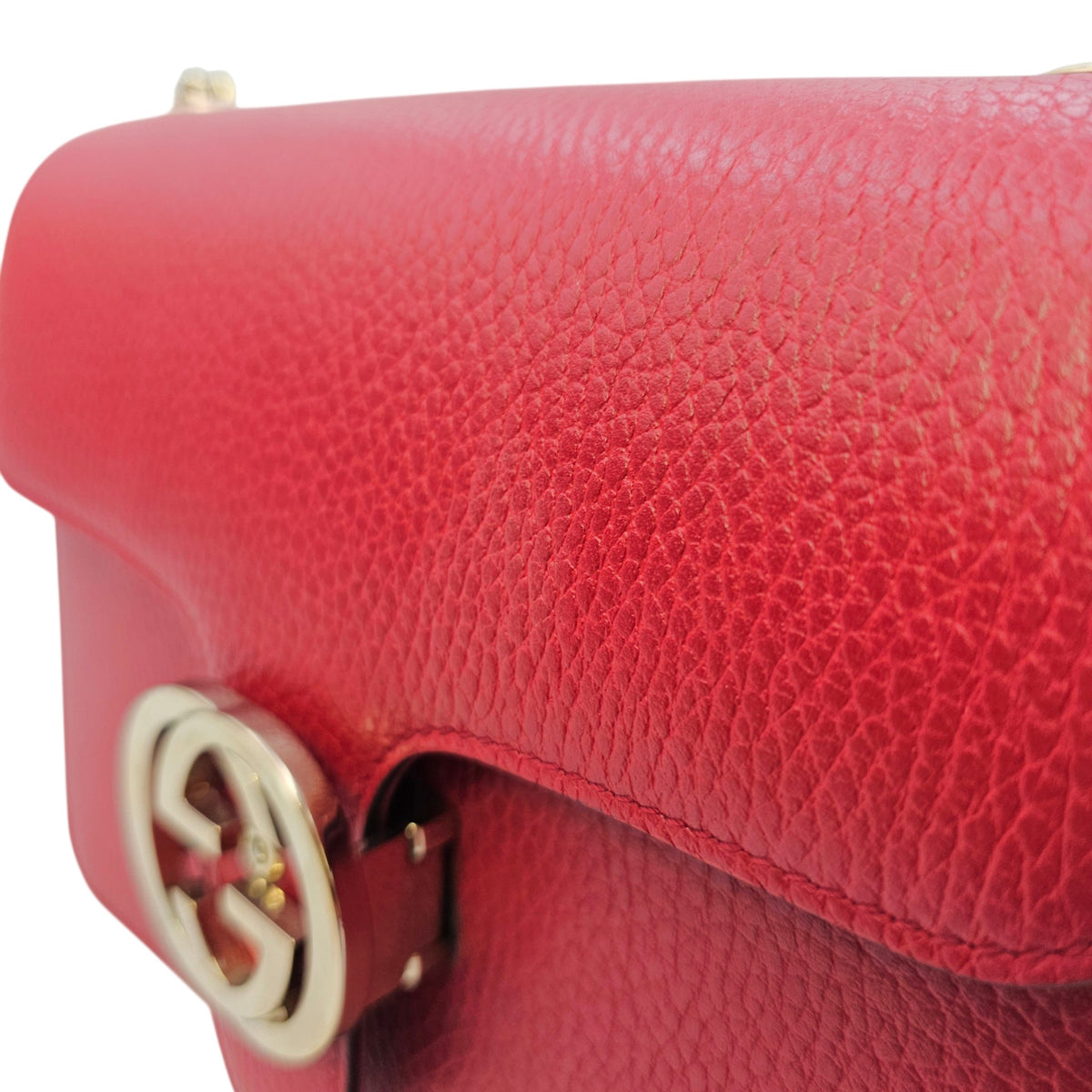 Interlocking G 20 Red Shoulder Bag in Calfskin Gold hardware