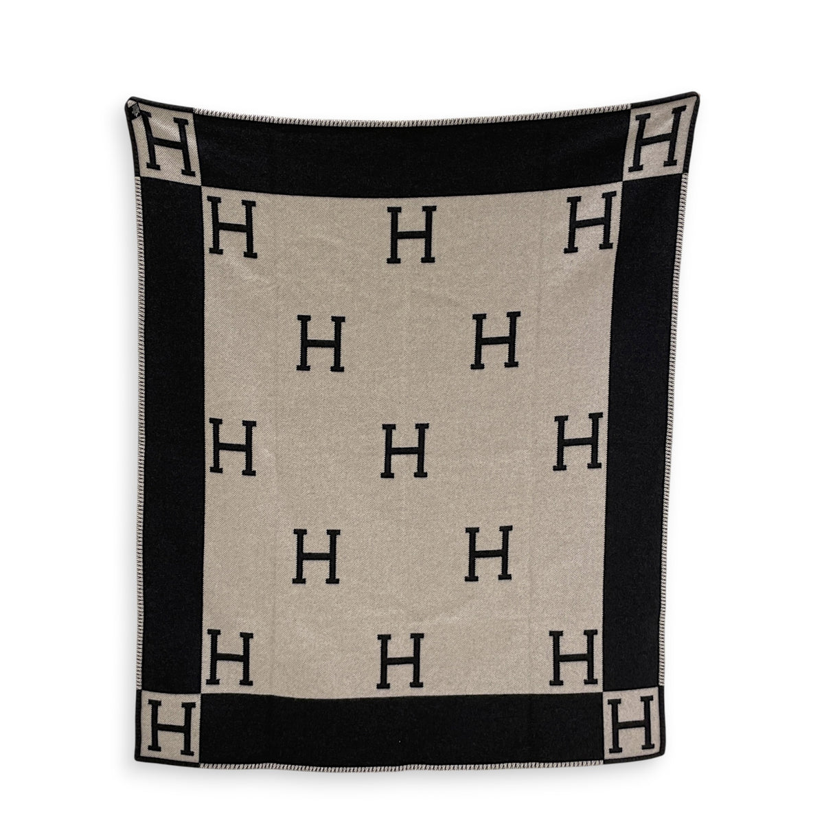 Avalon Noir/Ecru Throw Blanket