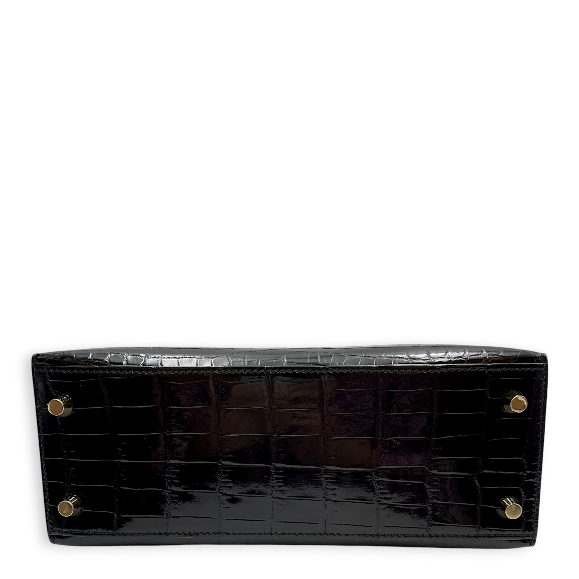Sellier Kelly 25 Noir in Shiny Niloticus Gold hardware