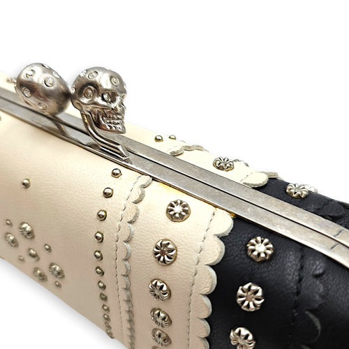 Two -tone Scalloped Leather Studded Skull Box Beige Clutch in Nappa Leather Silver hardware CL2608-22754 10