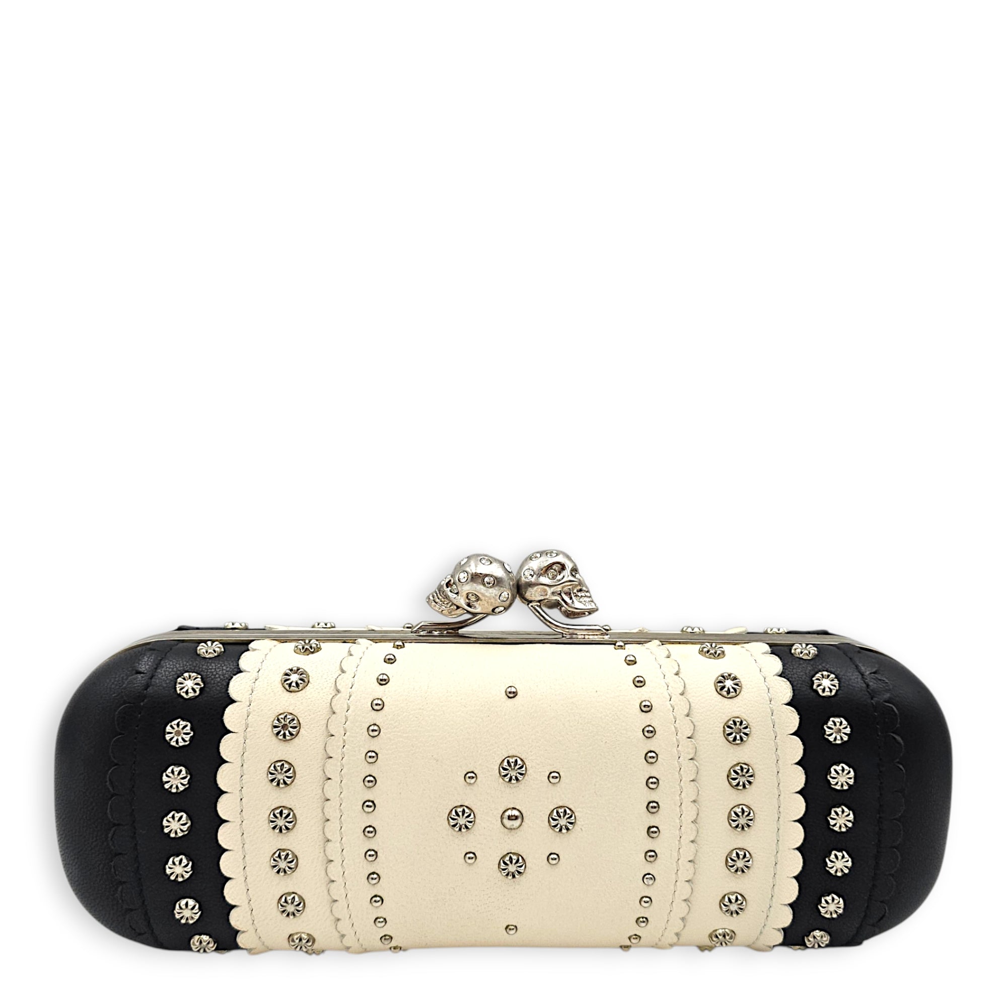 Two -tone Scalloped Leather Studded Skull Box Beige Clutch in Nappa Leather Silver hardware CL2608-22754 2