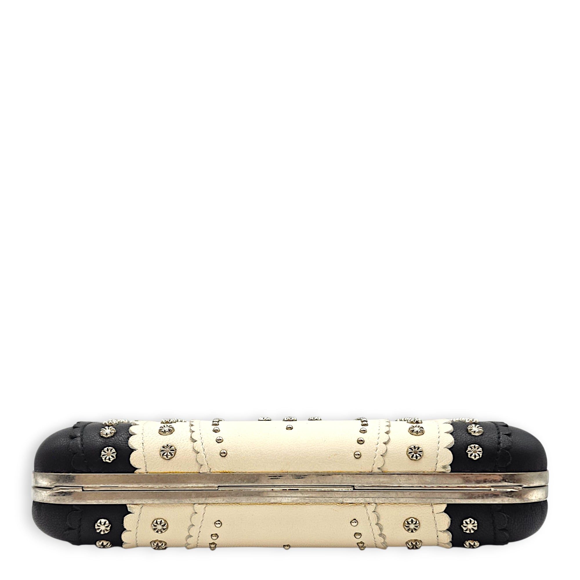 Two -tone Scalloped Leather Studded Skull Box Beige Clutch in Nappa Leather Silver hardware CL2608-22754 5