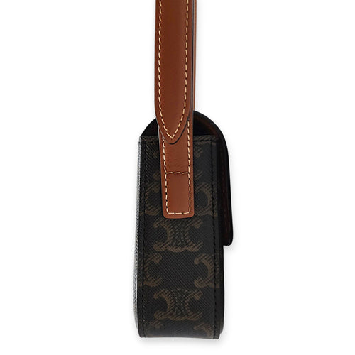 Triomphe 20 Brown Shoulder Bag Guilloche hardware