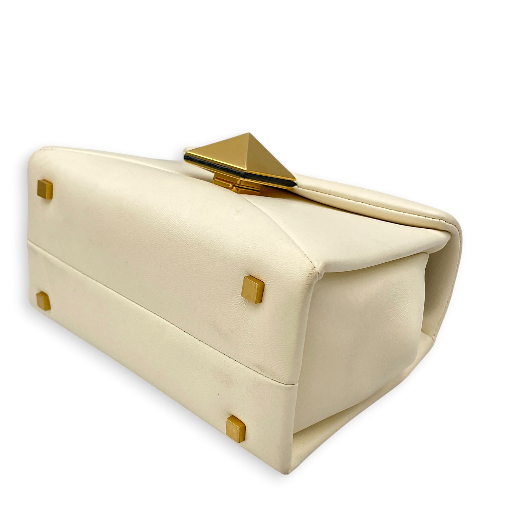 Garavani One Stud 18cm White Top Handle Bag in Nappa Leather Gold hardware CL2608-22835 10