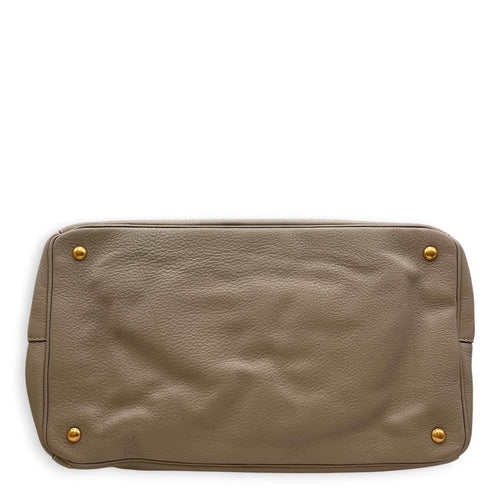 Vitello Daino GM Grey Tote Bag in Calfskin Gold hardware CL2608-22837 5