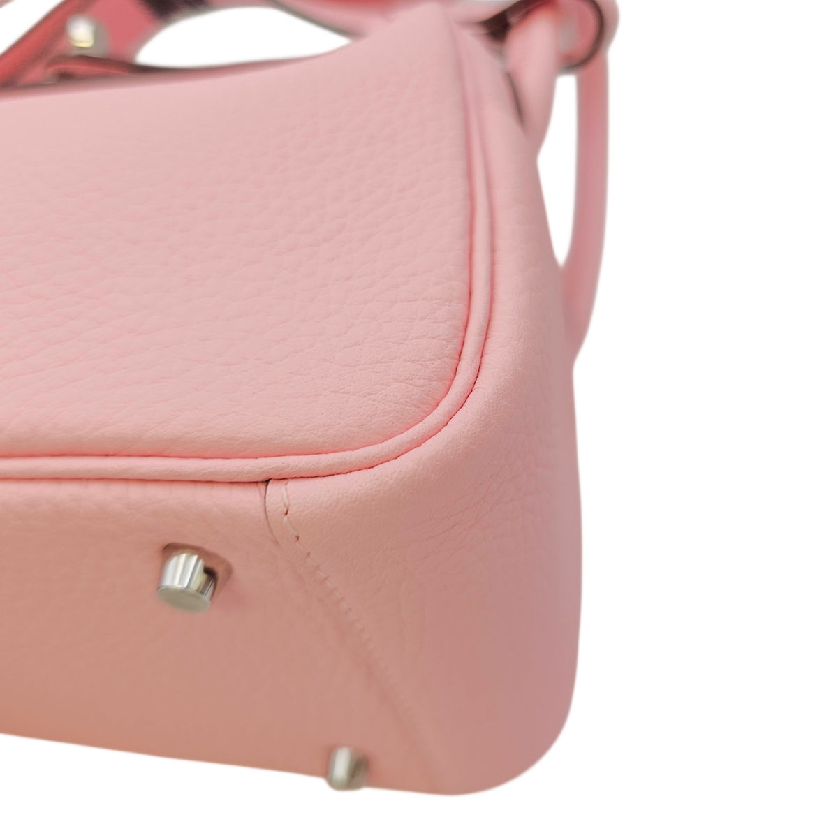 Lindy II Mini Rose Sakura in Clemence Palladium hardware