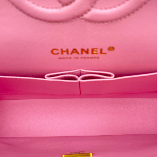 Classic Flap Medium Pink Shoulder Bag in Caviar Leather Gold hardware CL2608-22866 7