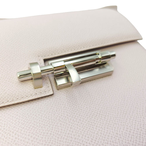 Verrou 21 Mauve Pale in Epsom Palladium hardware