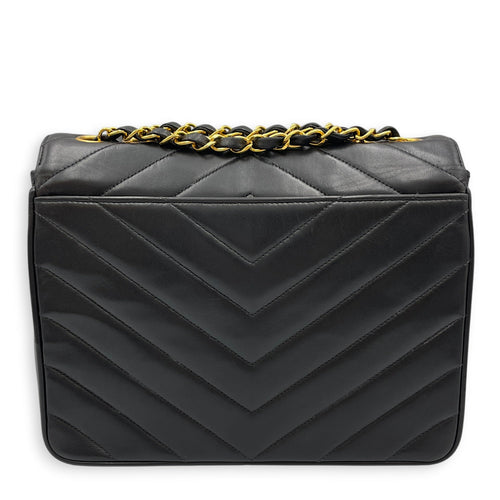 Vintage Chevron Envelope Flap 24cm Black Shoulder Bag in Lambskin Gold hardware CL2608-22902 2