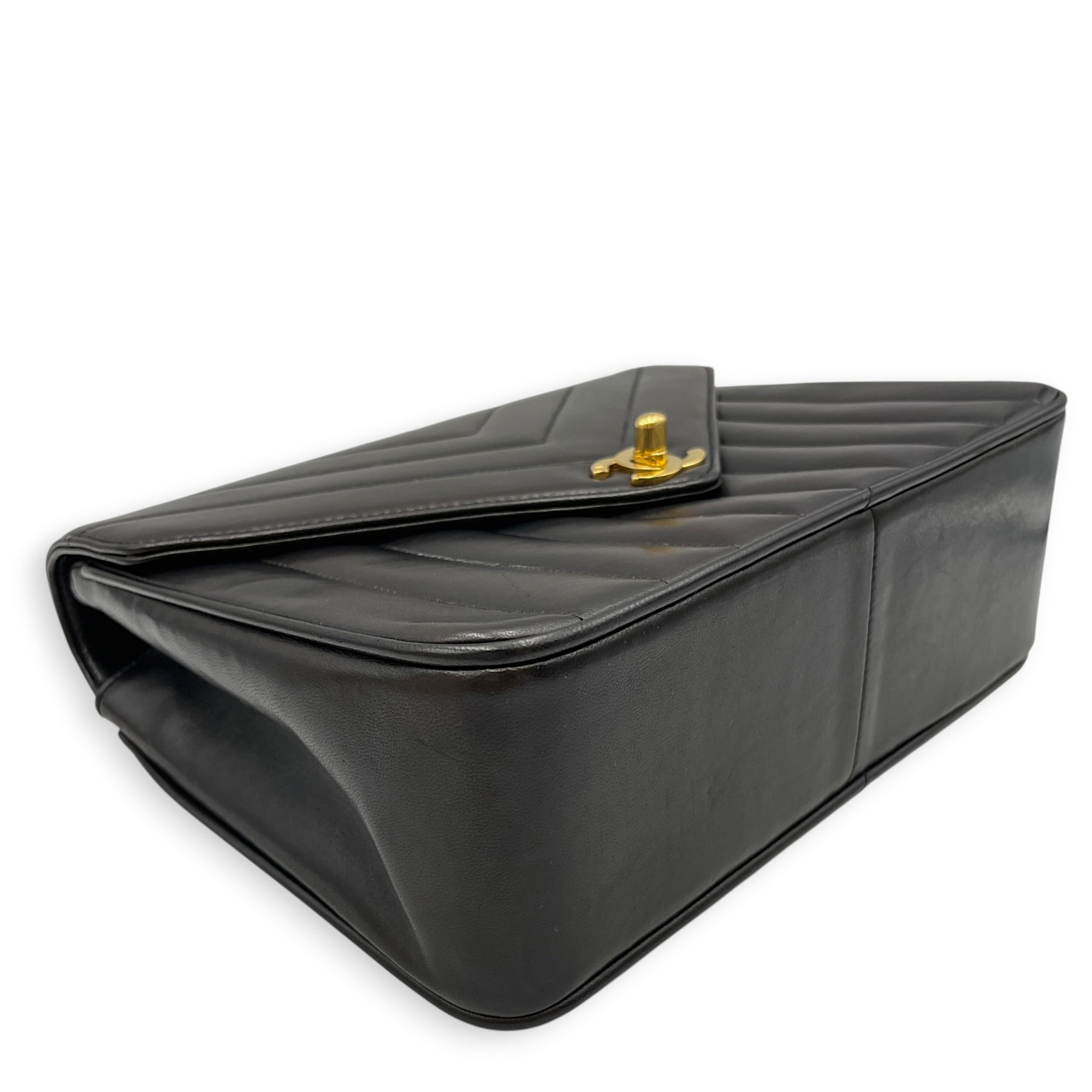 Vintage Chevron Envelope Flap 24cm Black Shoulder Bag in Lambskin Gold hardware CL2608-22902 7