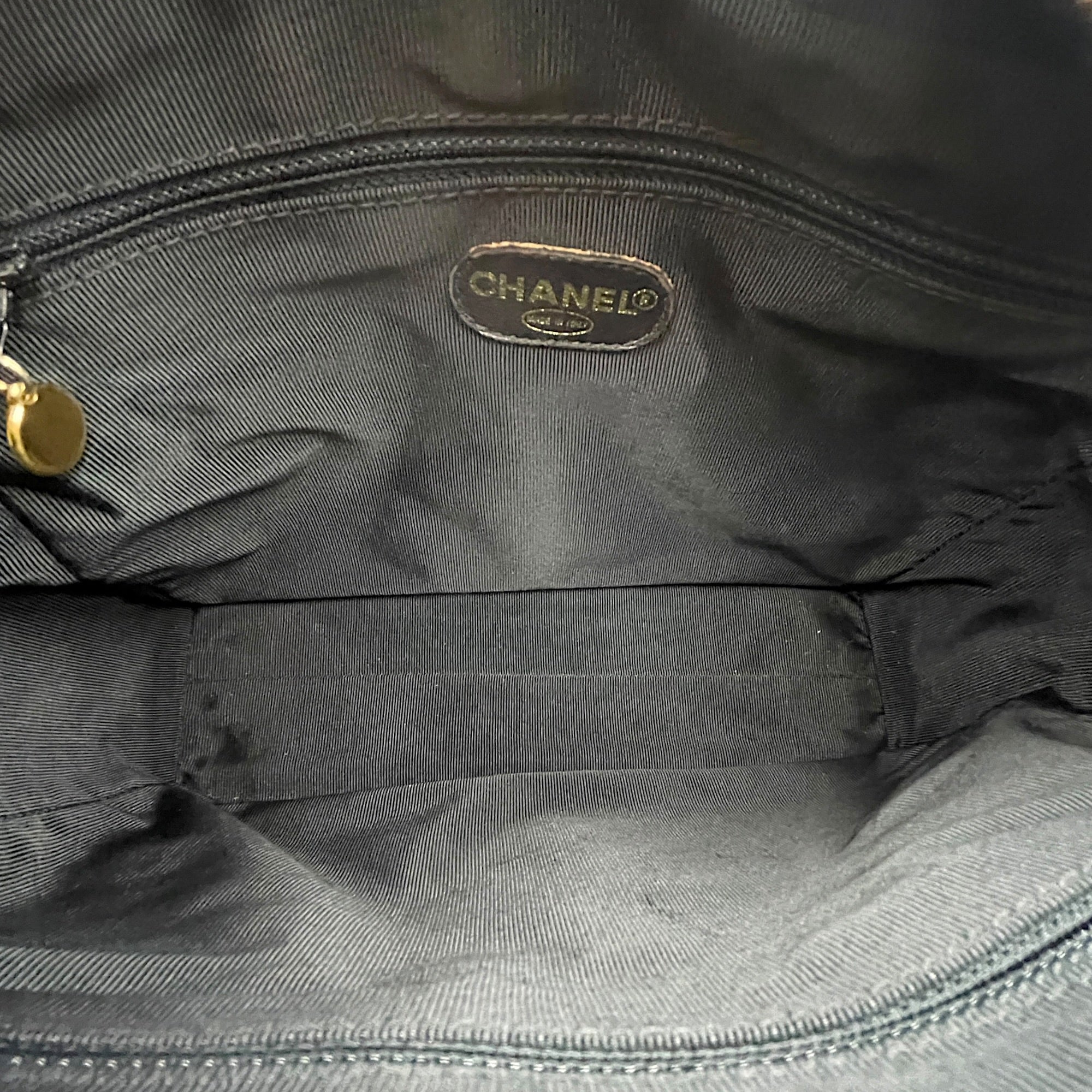 Vintage Triple CC 30cm Black Shoulder Bag in Caviar Leather Gold hardware CL2608-22904 6