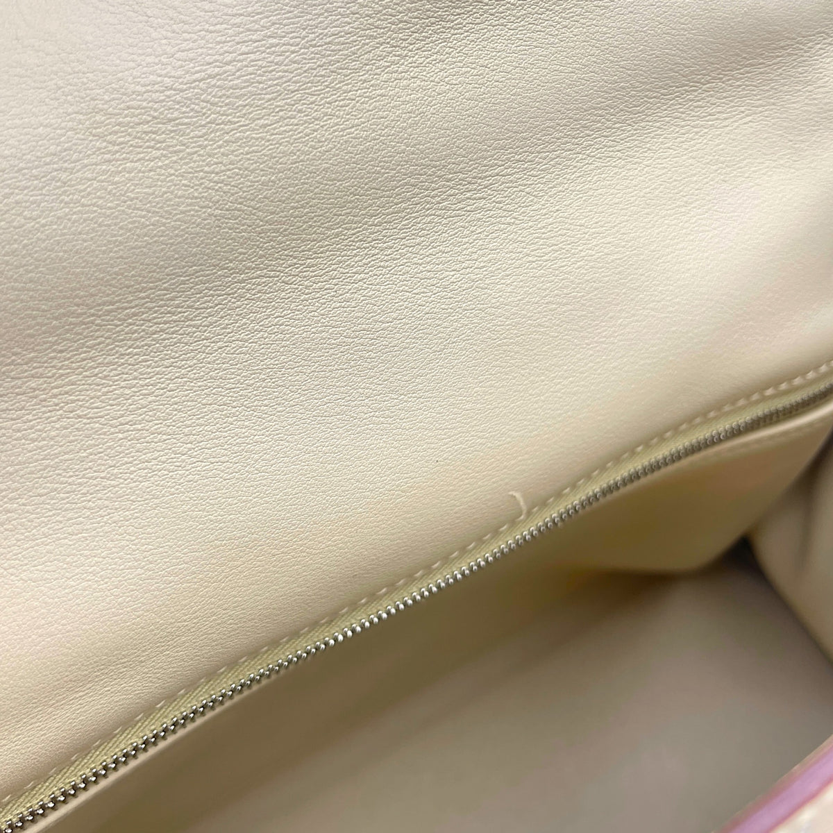 Kelly 32 Parchemin in Swift Palladium hardware