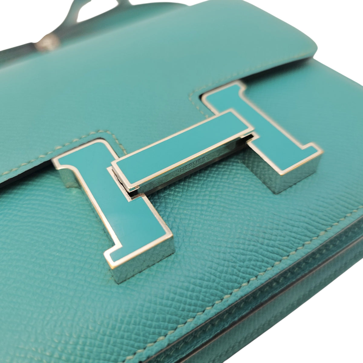 Constance 18 Blue Paon in Epsom Lacquered Metal hardware