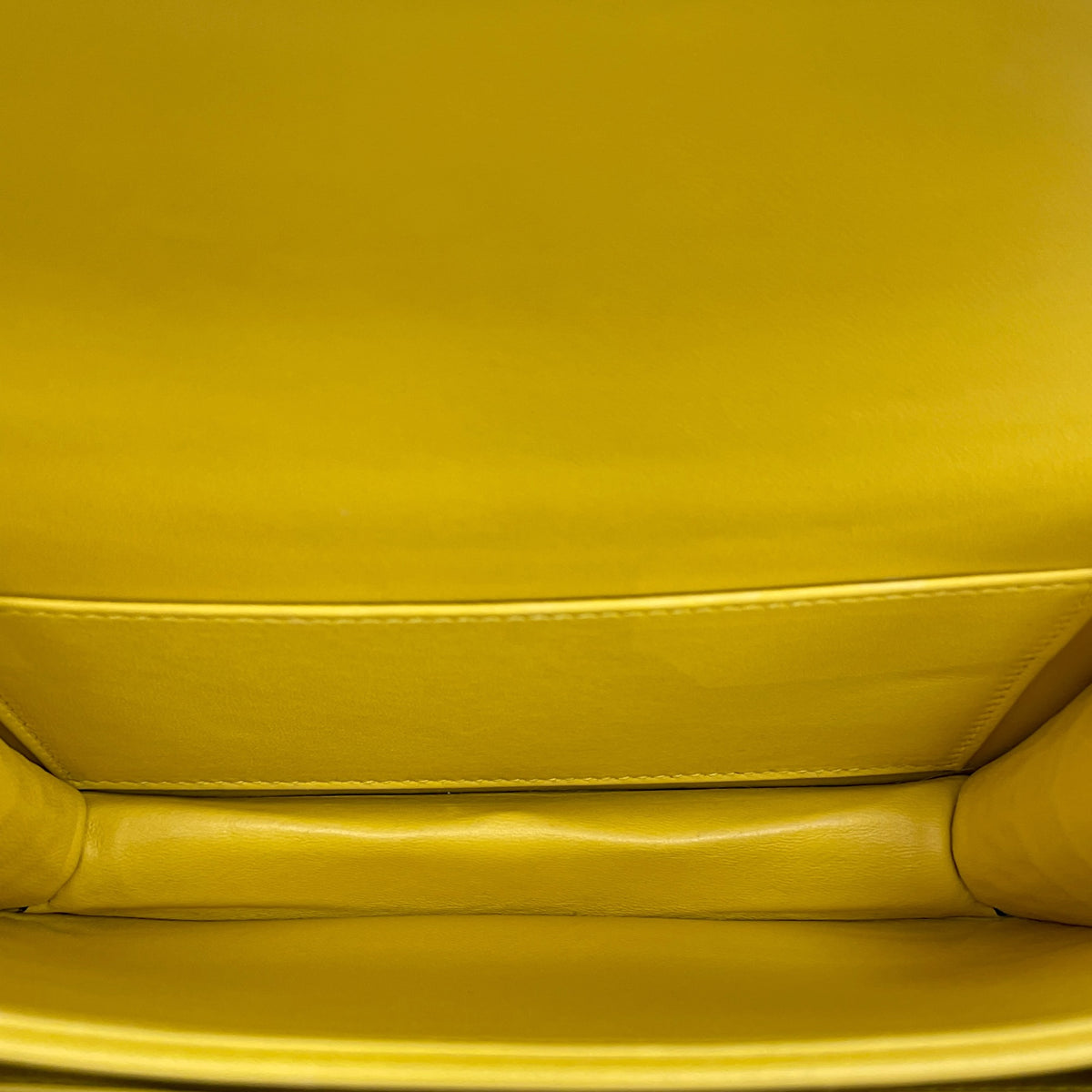 Constance 18 Mimosa in Matte Alligator Palladium hardware