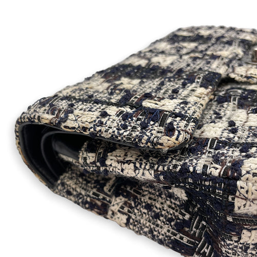 Classic White/Black Shoulder Bag in Tweed Silver hardware
