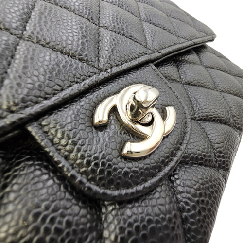 Classic Medium Black Shoulder Bag in Caviar Leather Silver hardware