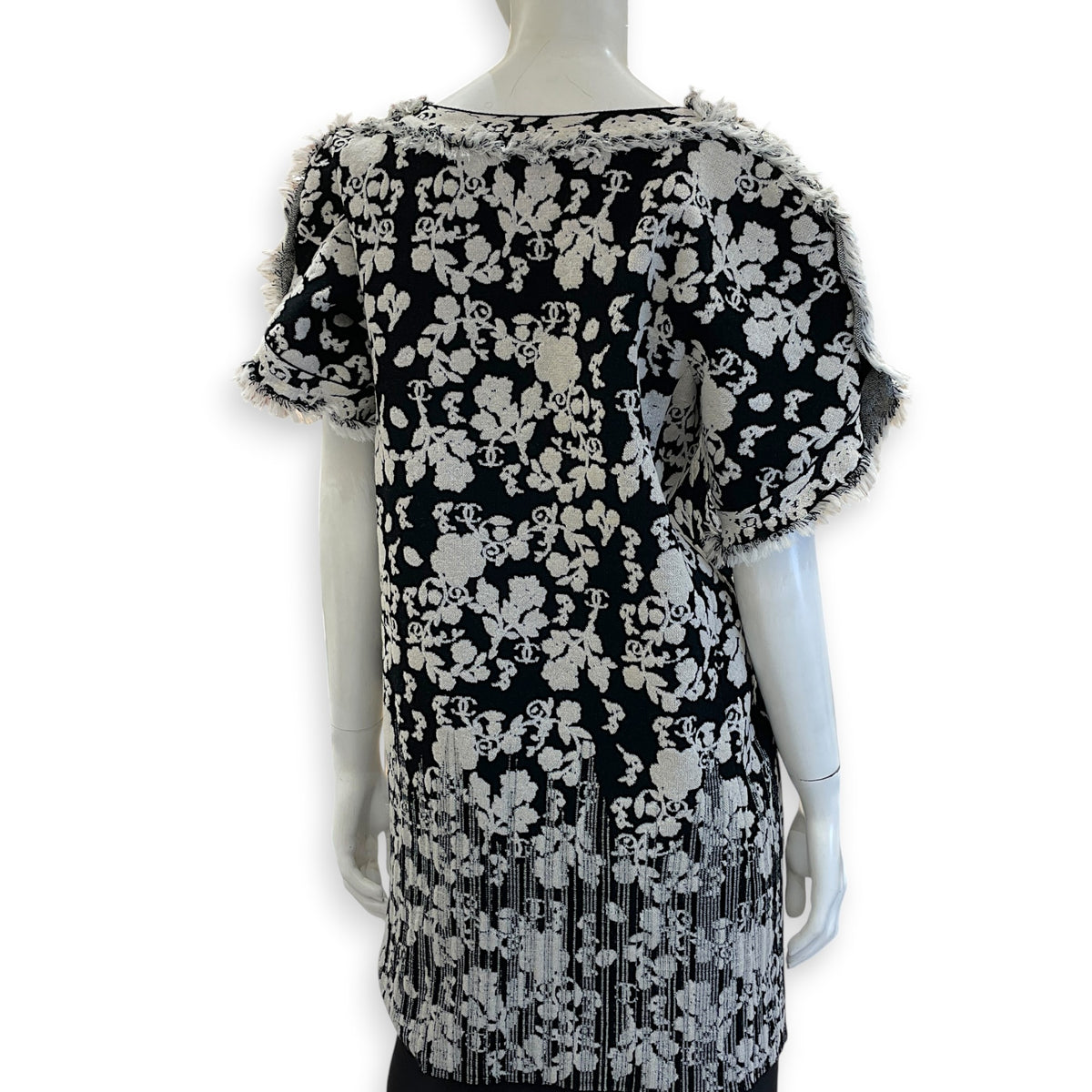 2014C Singapore Floral Jacquard Knit Mini Dress  38 Multi-colour Ready-To-Wear in Cotton  Resin hardware