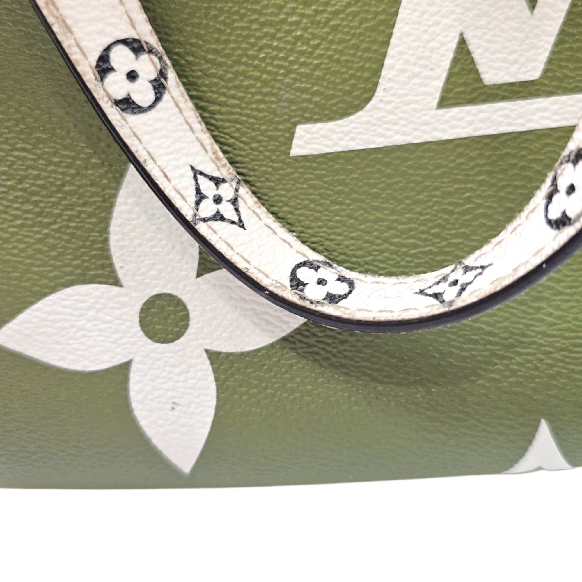 OnTheGo GM Khaki/Kaki Tote Bag in Monogram Coated Canvas Gold hardware