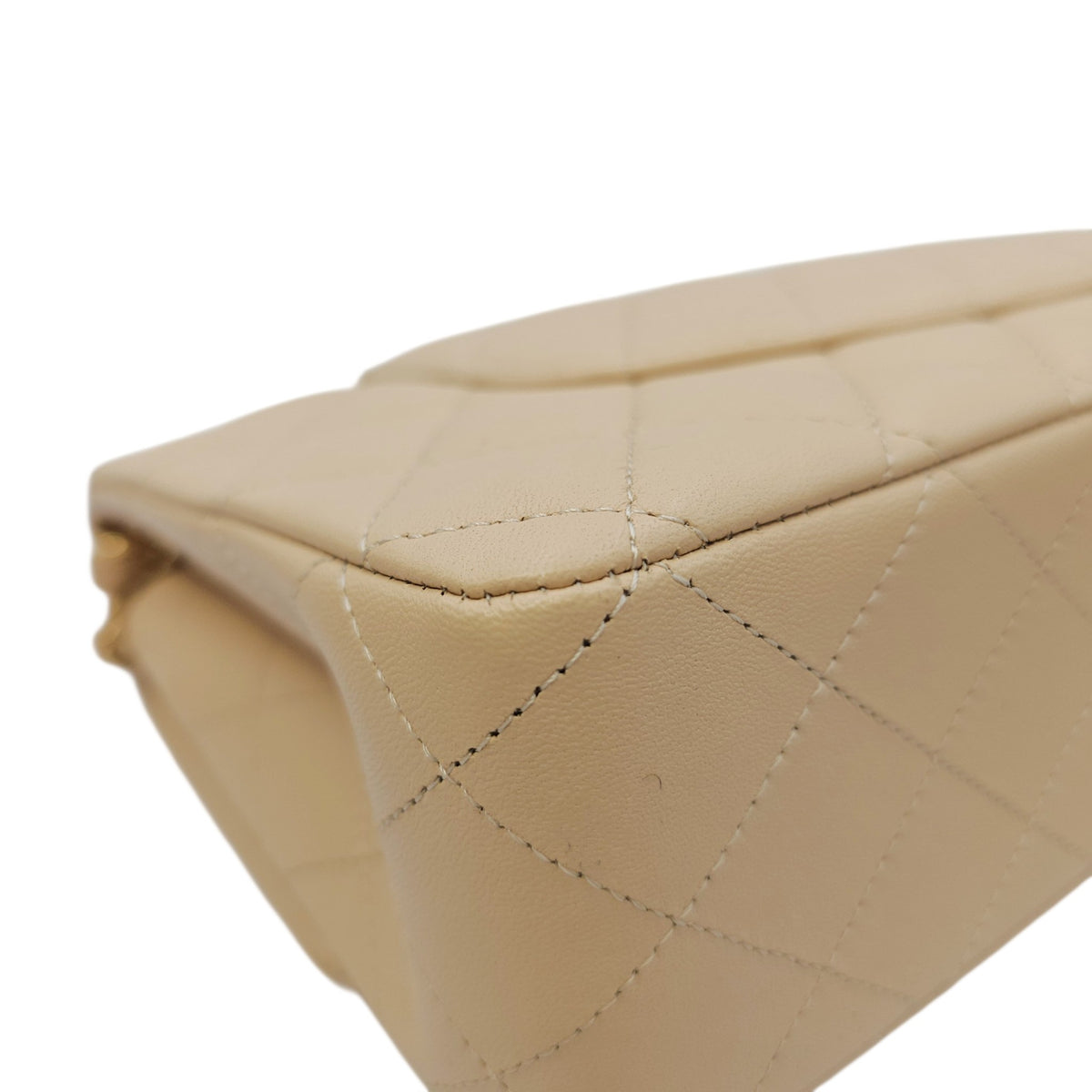 Classic Medium Beige Shoulder Bag in Calfskin Gold hardware