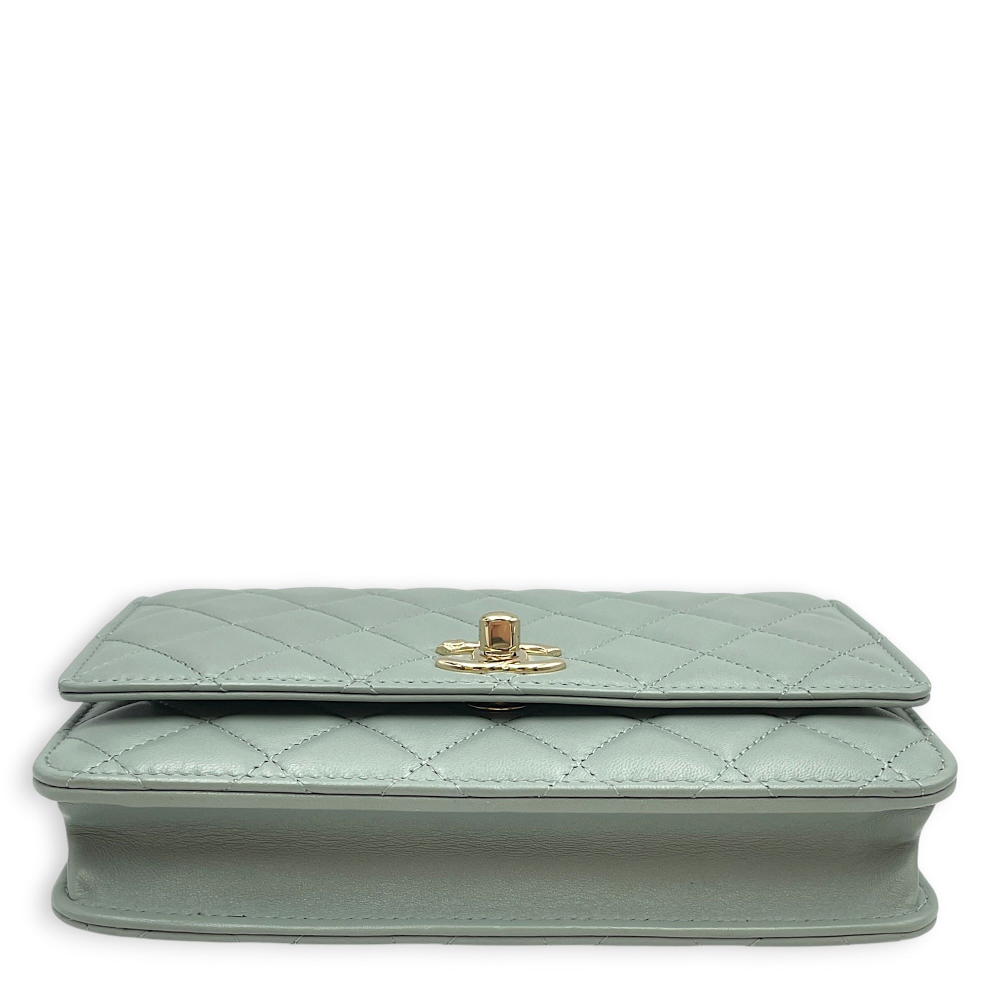 Trendy CC Light Grey Wallet On Chain in Lambskin Gold hardware
