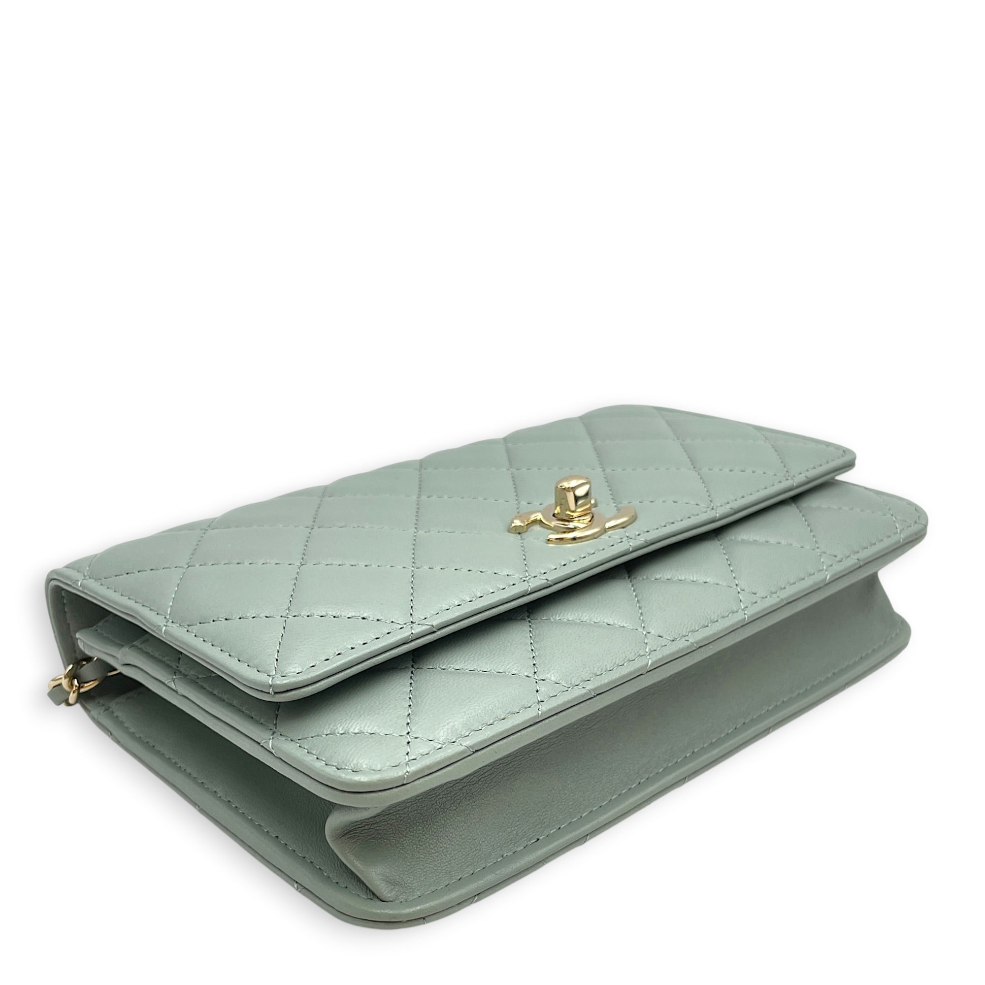 Trendy CC Light Grey Wallet On Chain in Lambskin Gold hardware