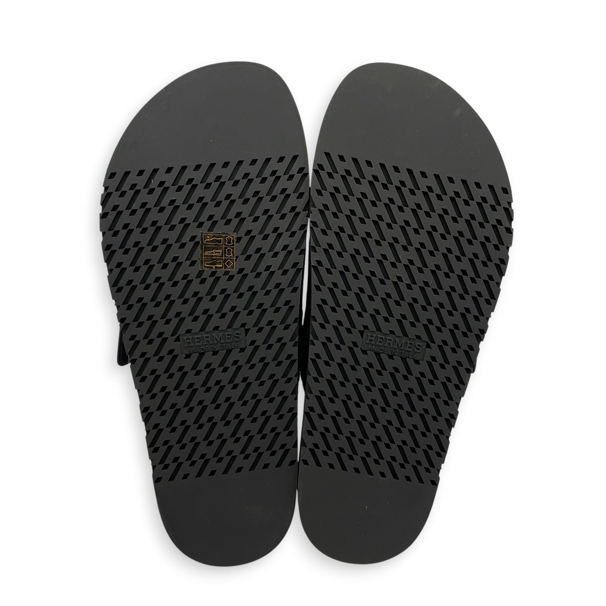Chypre 42 Noir Sandals in Calfskin