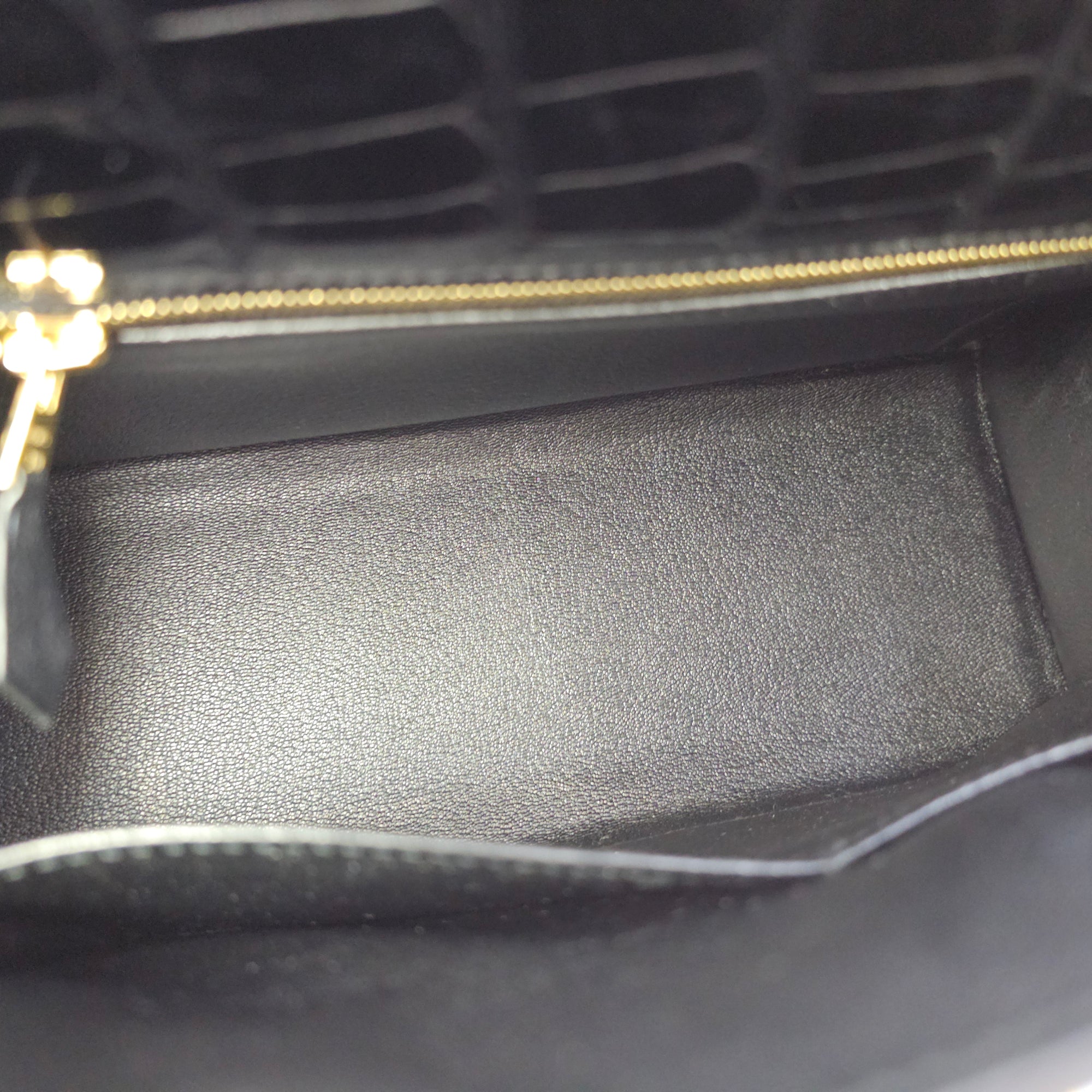 Sellier Kelly 28 Noir in Shiny Alligator Gold hardware