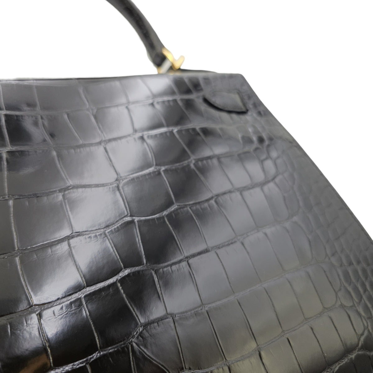Sellier Kelly 28 Noir in Shiny Alligator Gold hardware