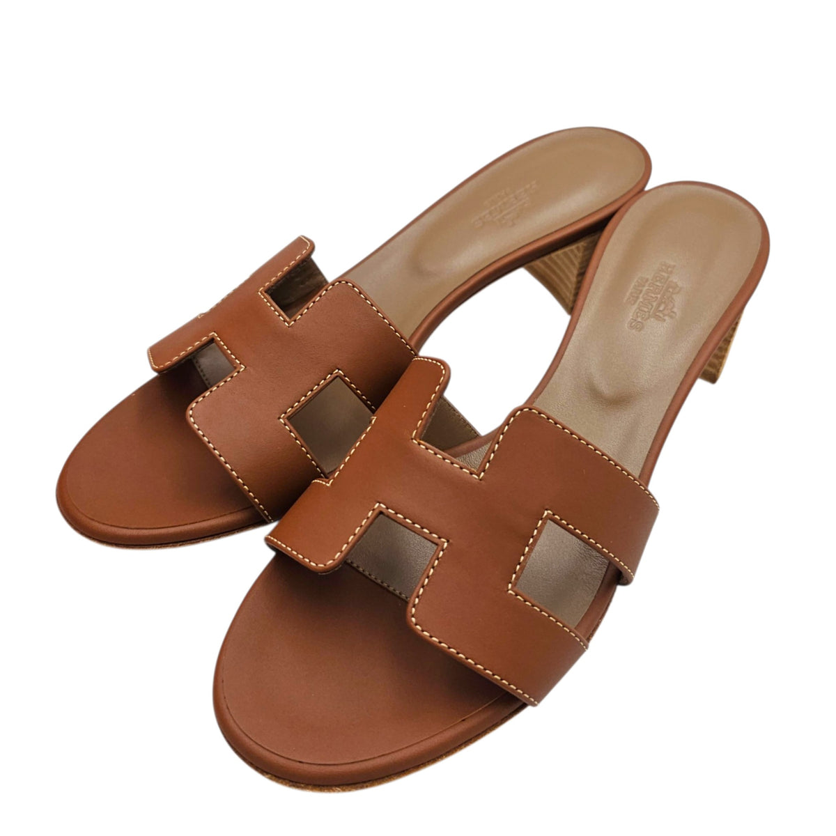 Oasis 37 Gold Sandals in Calfskin