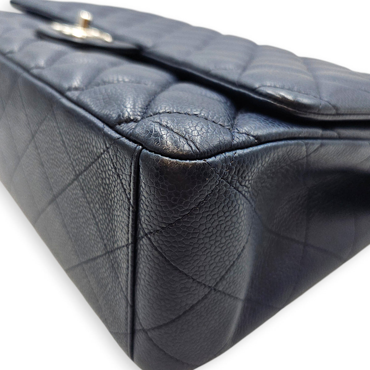 Classic (Double Flap) Maxi Navy Blue Shoulder Bag in Caviar Leather Silver hardware