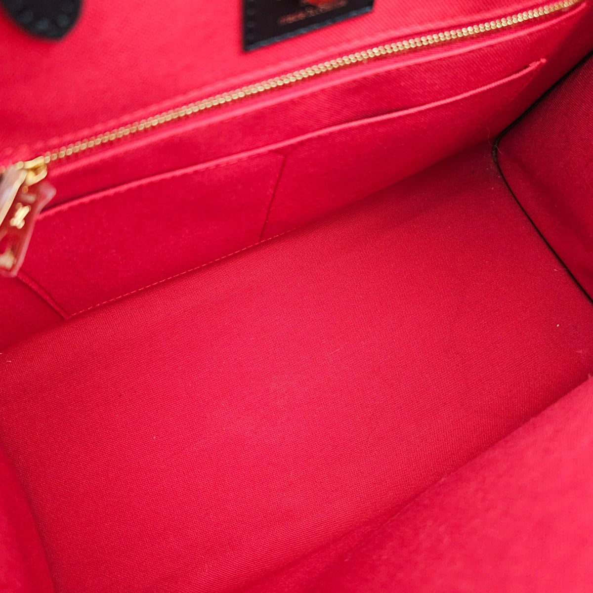 OnTheGo MM Brown Tote Bag in Monogram Coated Canvas Gold hardware